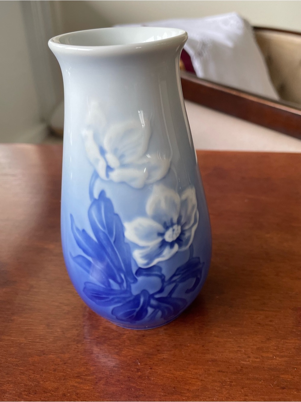 Vintage Bing & Grondahl Christmas Rose Blue & White Floral Porcelain Vase #678